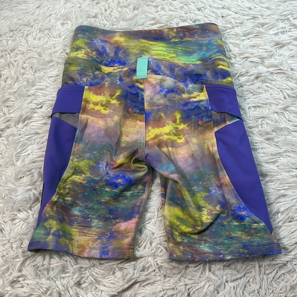 Lululemon Cargo Super-High-Rise Hiking Short 8" Altered Nature Multi - Picture 5 of 6